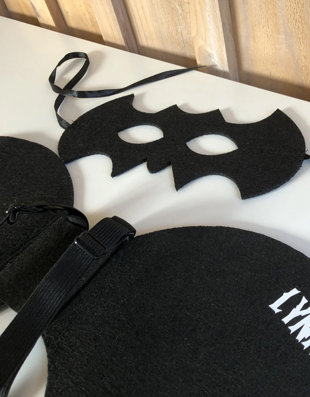 masque-ailes-chauve-souris-personnalise