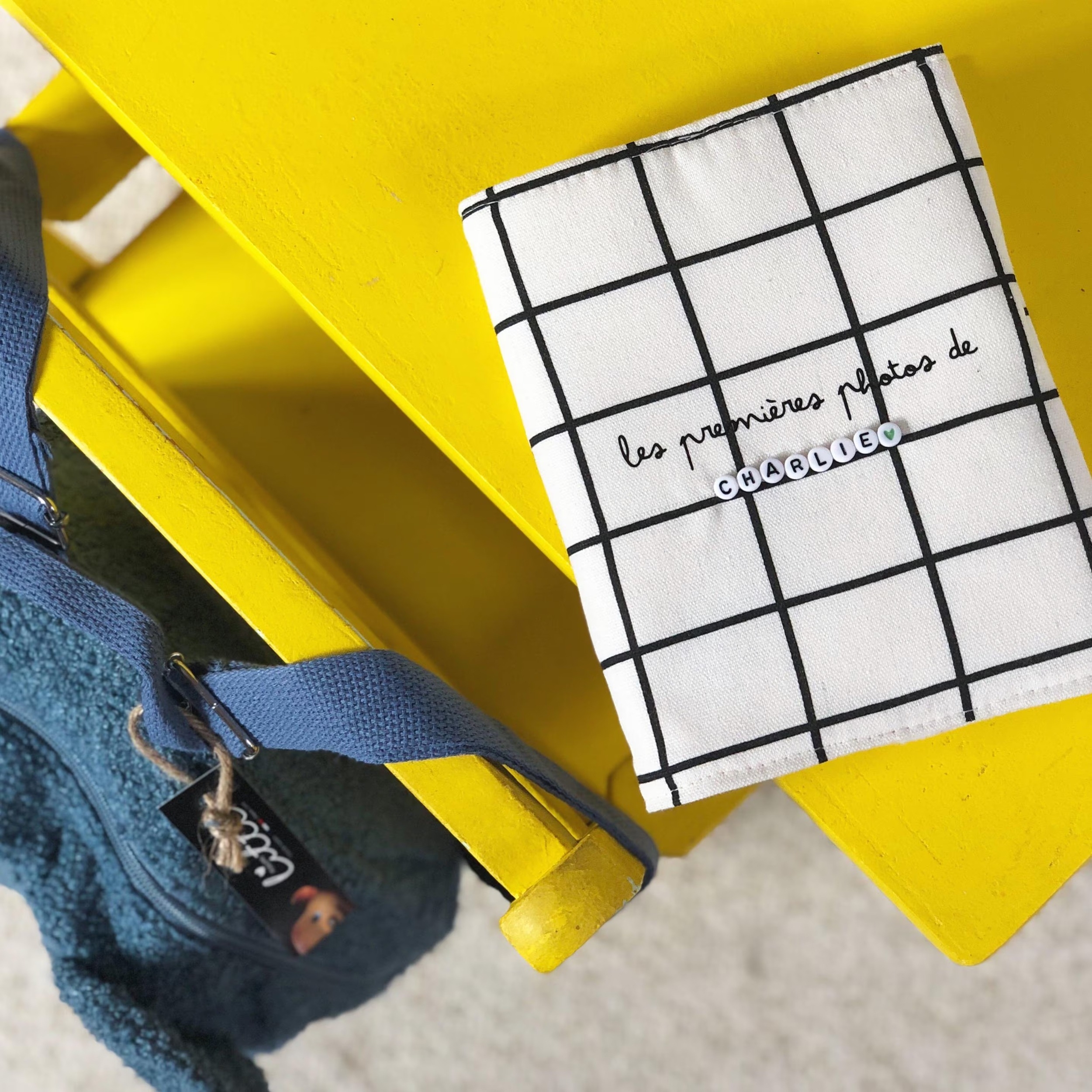 petit range photo pour enfant en tissu molletonné avec prénom charlie