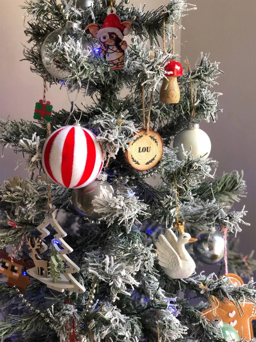 boule-noel-personnalisee-prenom-decoration-sapin-neige