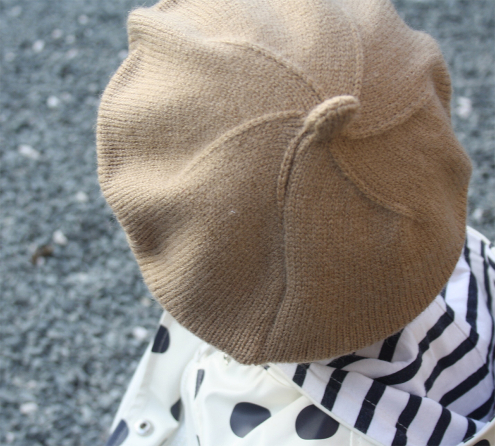beret-enfant-camel-look-chic-imper-pluie-mode-automne