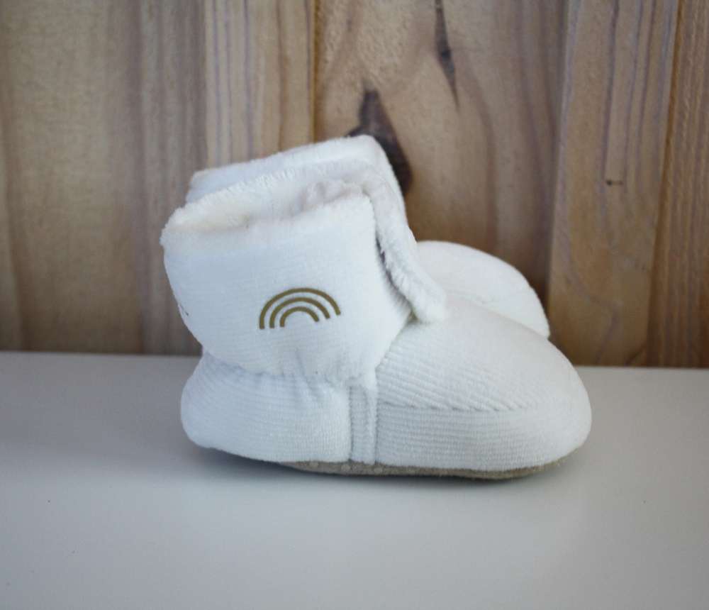 chausson-bebe-motif-arc-en-ciel-flex-dore-hiver-personnalise