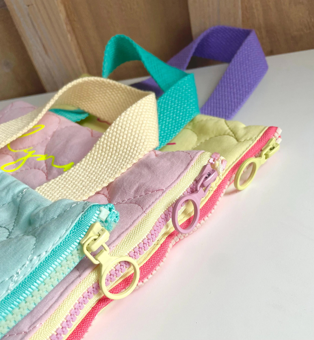 sac-prénom-pastel-enfant-trousse-école-fermeture-colorée-cadeau-original