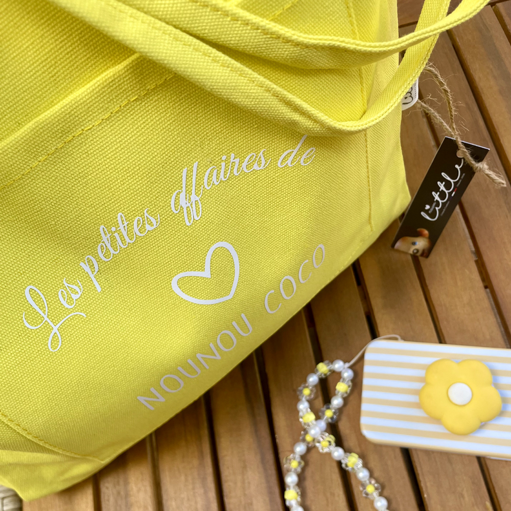 sac-jaune-sangles-epaule-texte-blanc-cadeau-nounou