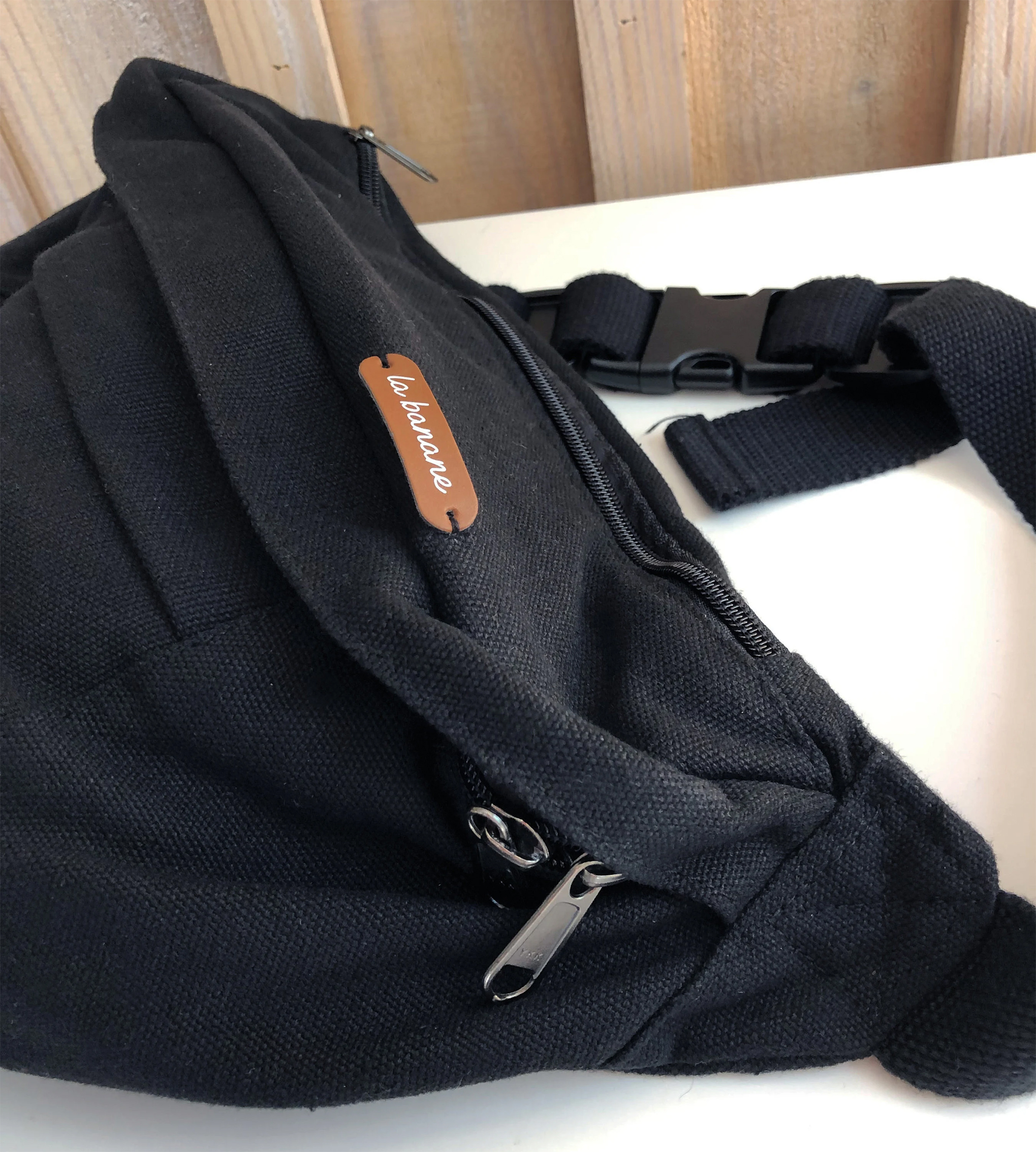banane 3 poches noire personnalisation cuir