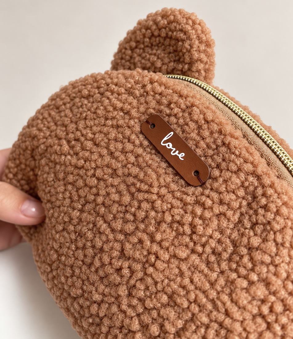 trousse-ourson-teddy-personnalisee-etiquette-prenom
