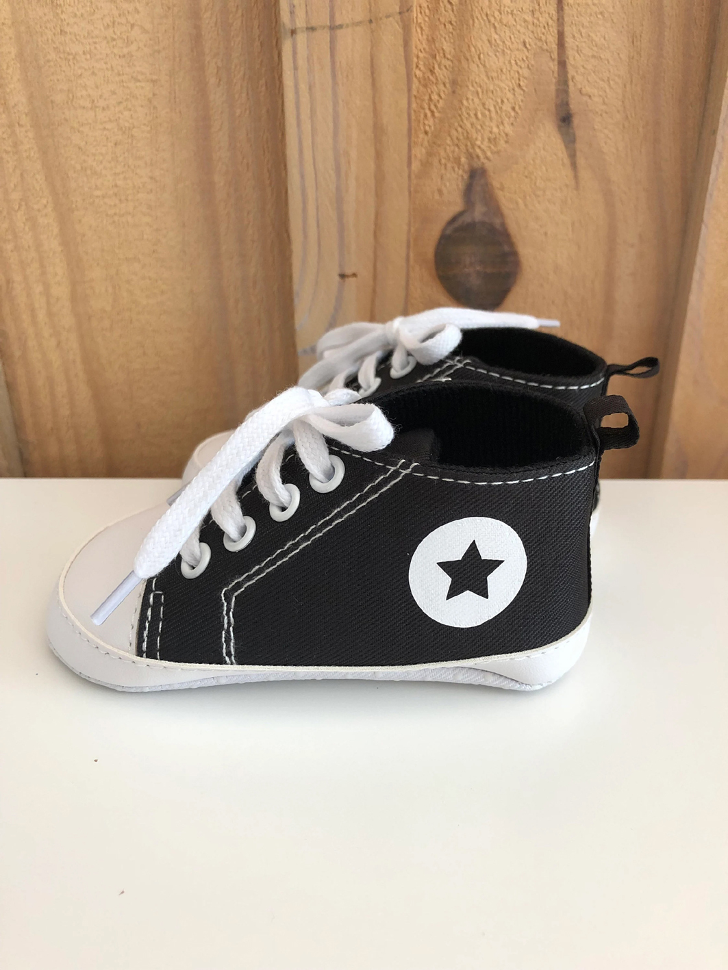 chaussures style converses naissance