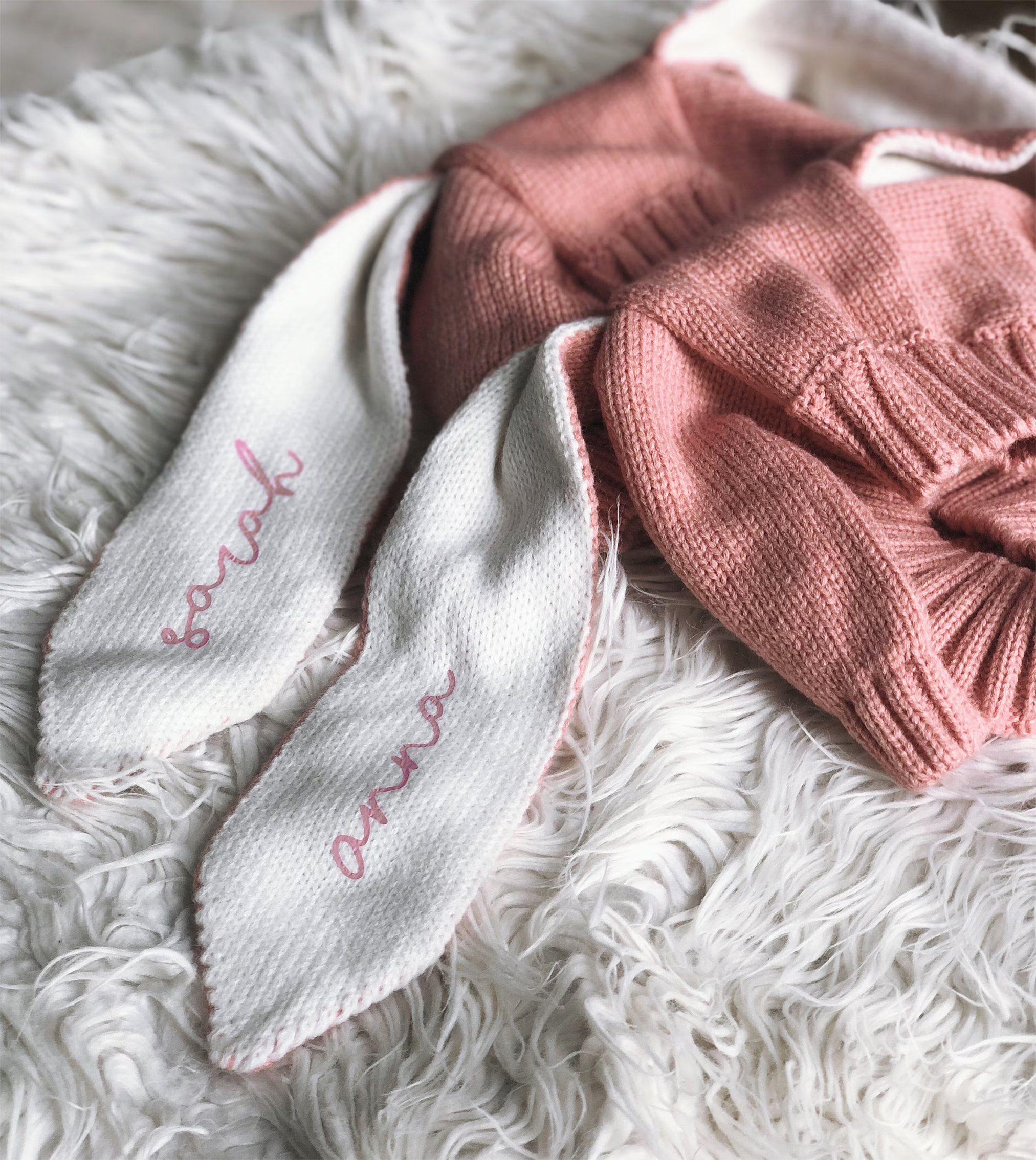 bonnet lapin de paques rose avec prénom