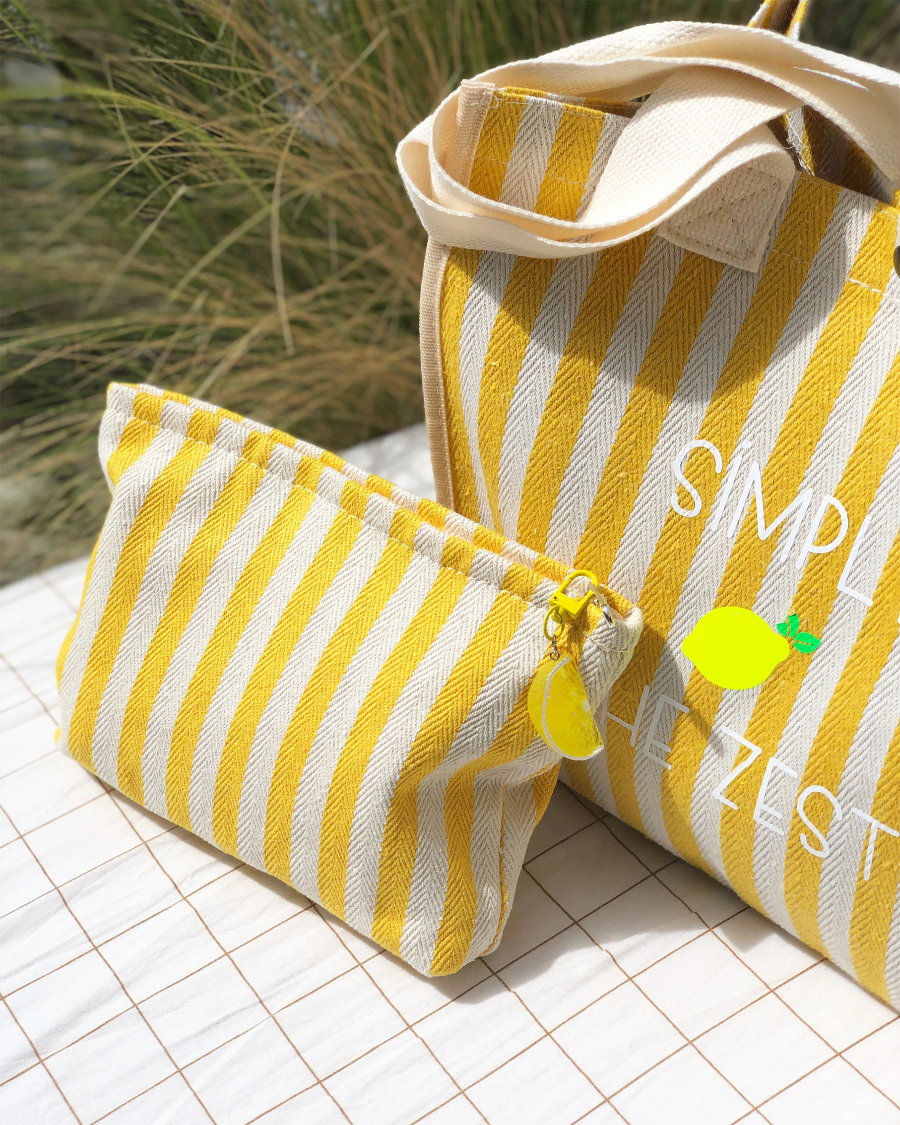 sac et trousse collection citrons