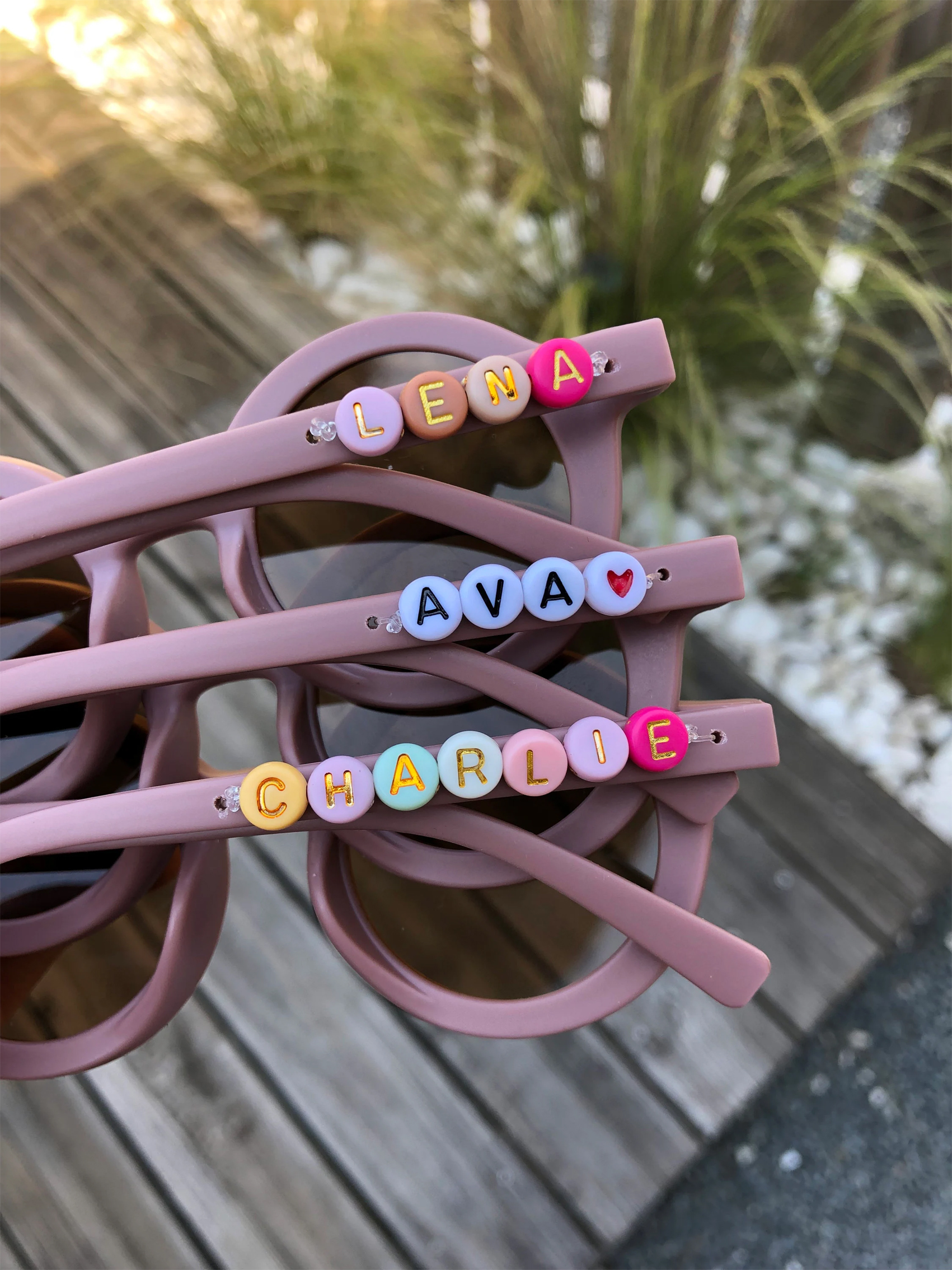 lunettes de soleil enfant perles colorées