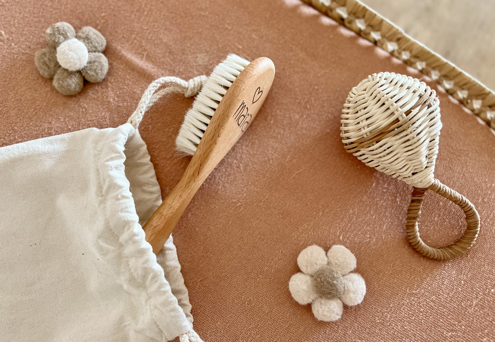brosse bébé poils doux avec prénom