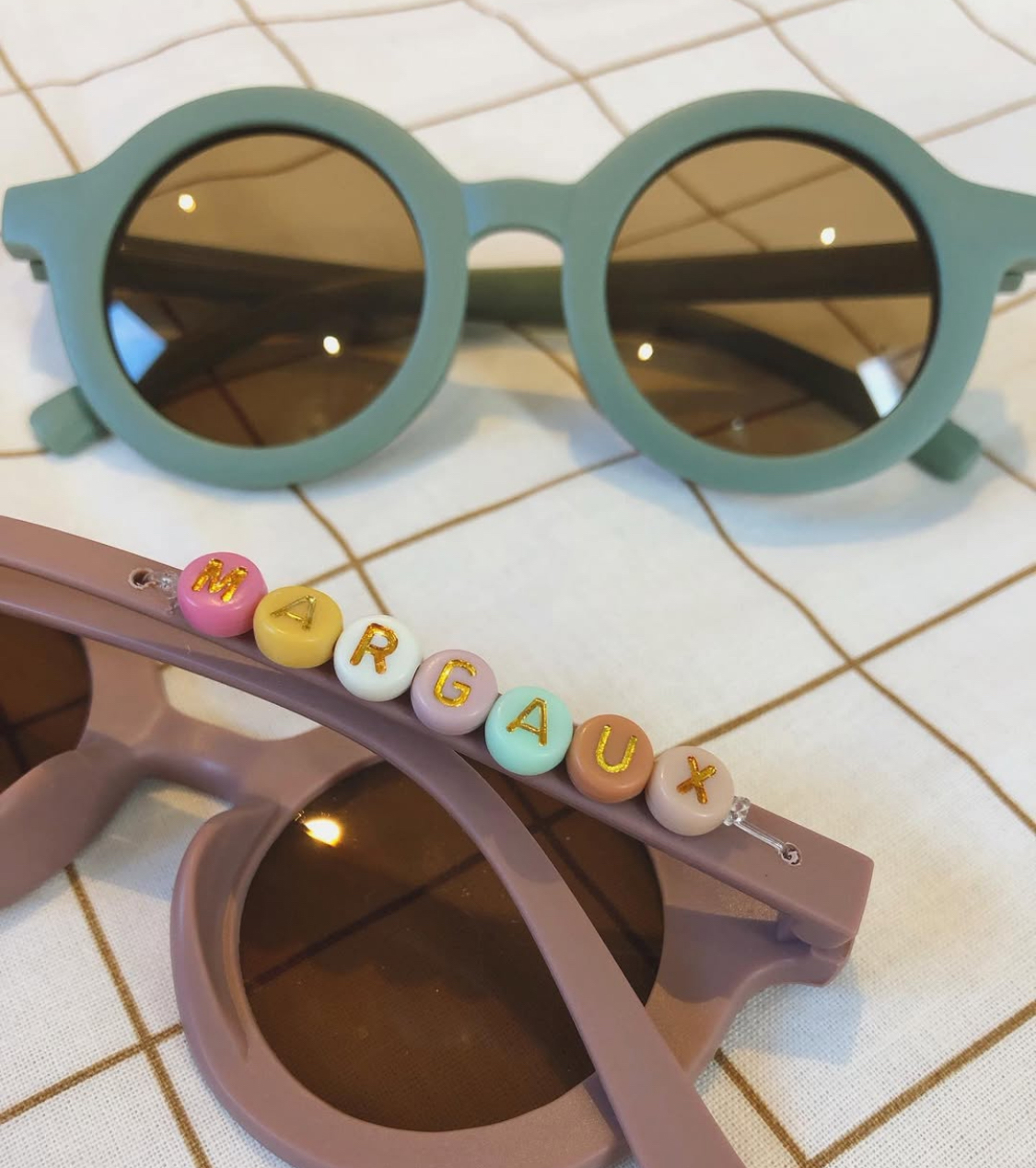 lunettes avec prenom en perles