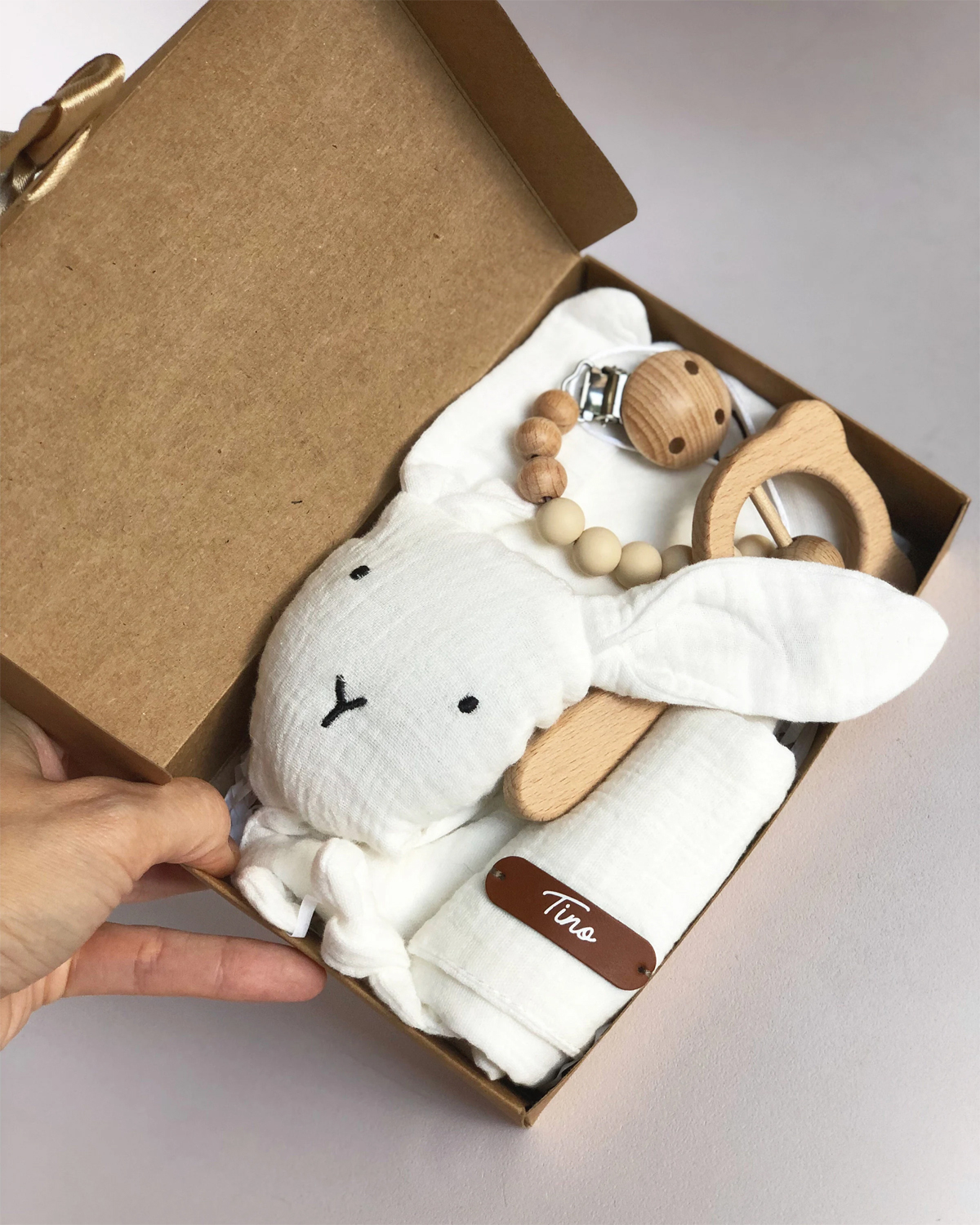coffret cadeau naissance lapin gaze jouets bois