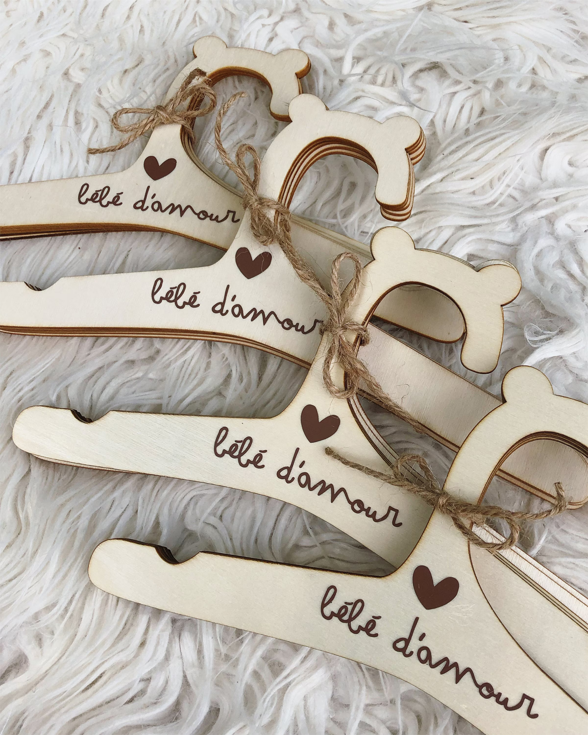 cintre pour dressing bébé à customiser