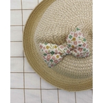 joli chapeau rond fille pour la plage