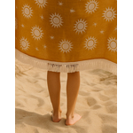 serviette-de-plage-mousseline-imprime-soleil-jaune-moutarde