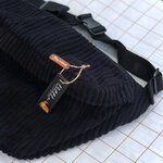 sac bandoulière à poches en velours noir à personnaliser