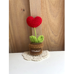 petite-plante-crochet-coeur-rouge-prenom