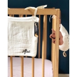 range-doudou-personnalisenoir-blanc-lit-barreaux