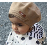 beret-camel-personnalise-prenom-enfant-look-parisien