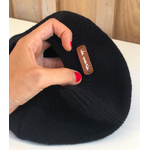 beret-laine-noir-personnalise-prenom-fait-main-enfant