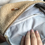 banane-teddy-beige-poche-interieurezippee-detail