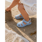 sandales-enfant-water-bleu-pastel-personnalisees-plage-enfant