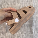 chaussures-eau-enfant-camel-personnalisees-semelle-antiderapante