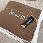 plaid-bebe-personnalisable-prenom-taupe-doublure-moumoute