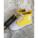 chaussons toiles jaune personnalisé pour bébé