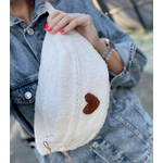 sac banane zippé blanc coeur marron peluche