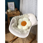 coussin marguerite fausse fourrure