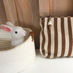 grande pochette rayures camel et creme avec breloque cornet de glace