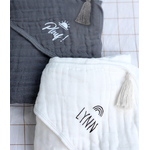 cape de bain ete enfant blanc et gris prenom arc en ciel soleil