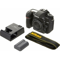 Nikon D7500-3