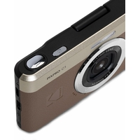 Vue de dessus du Kodak Pixpro C1 montrant le bouton de déclenchement et la molette de navigation