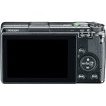 Vue arrière du Ricoh GR III – écran tactile intuitif et interface épurée pour photographes débutants et amateurs