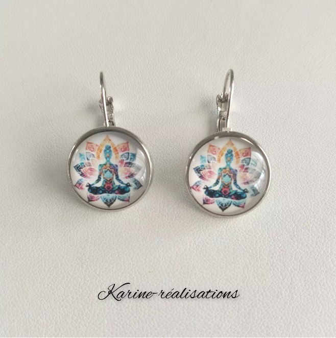 Boucles d’oreilles dormeuses mandala yoga – Harmonie et couleurs zen (16 mm).jpg