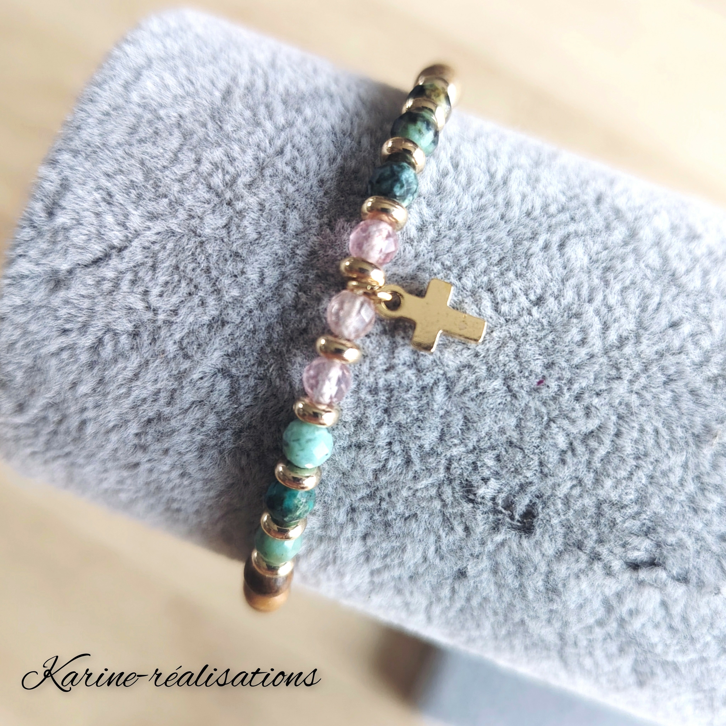 bracelet-pierres-naturelles-jaspe-croix-doree-acier-inoxydable1