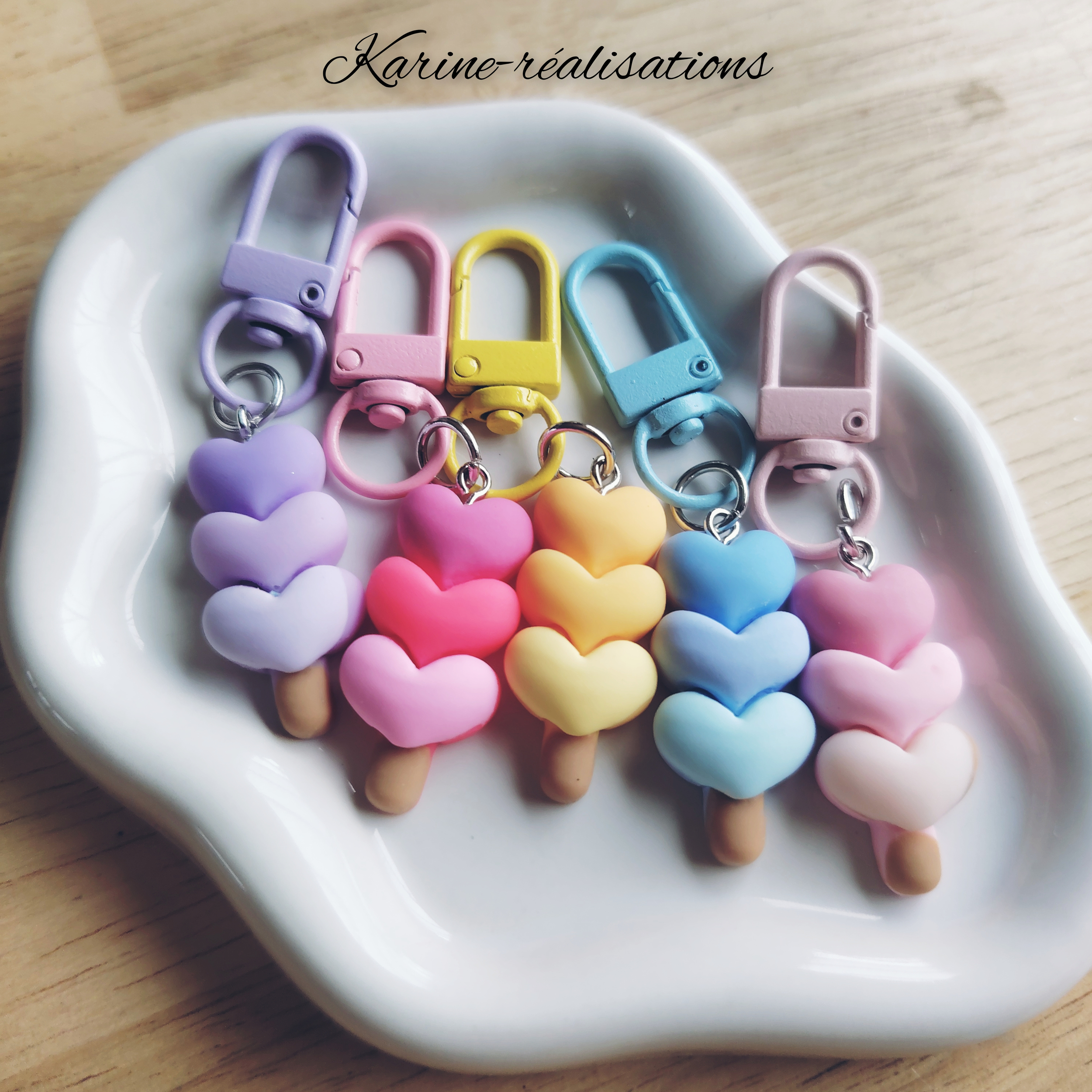 porte-cle-bijou-sac-coeurs-pastels-gourmands