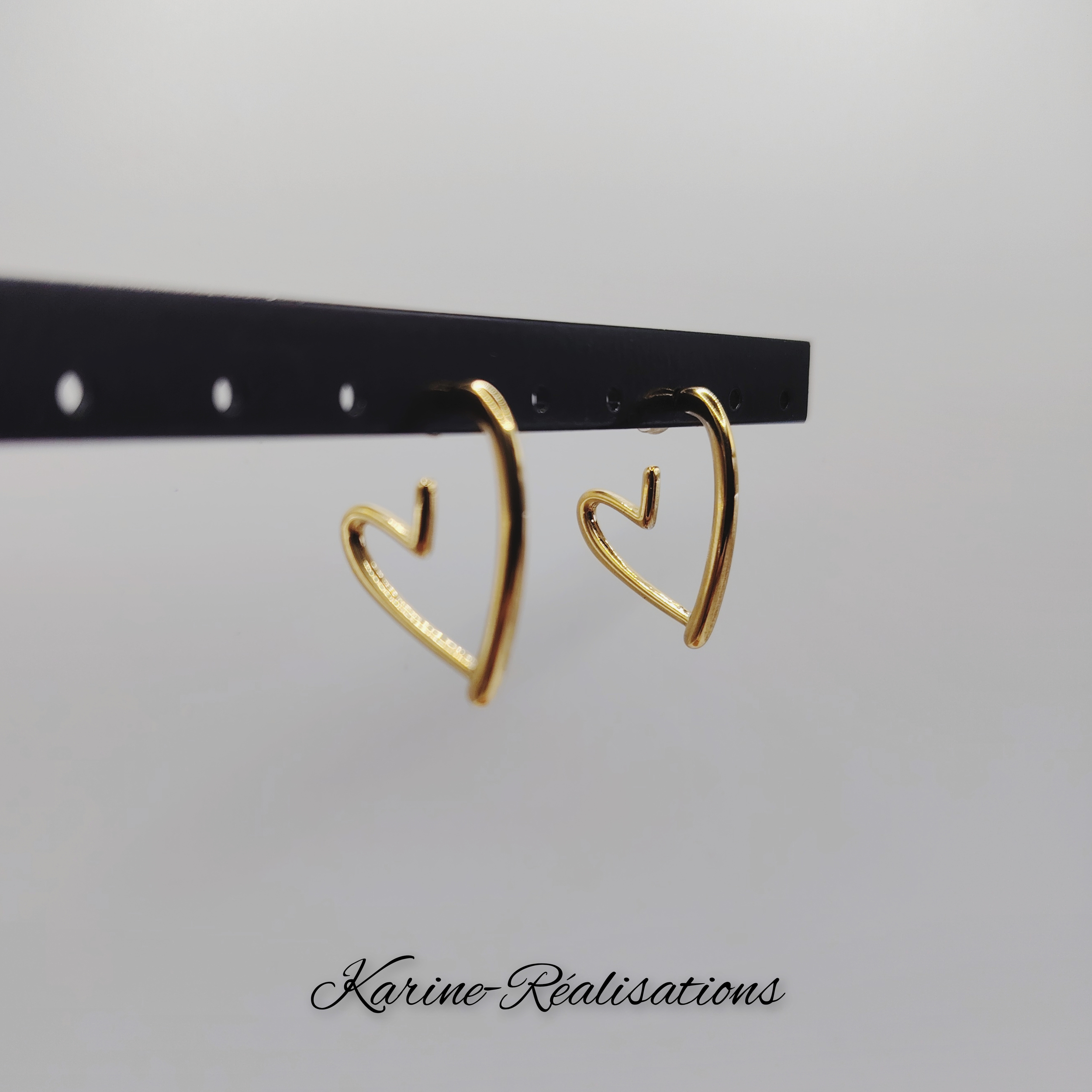 boucles-oreilles-creoles-coeur-graphique-acier-inoxydable-316L-plaque-or-18K