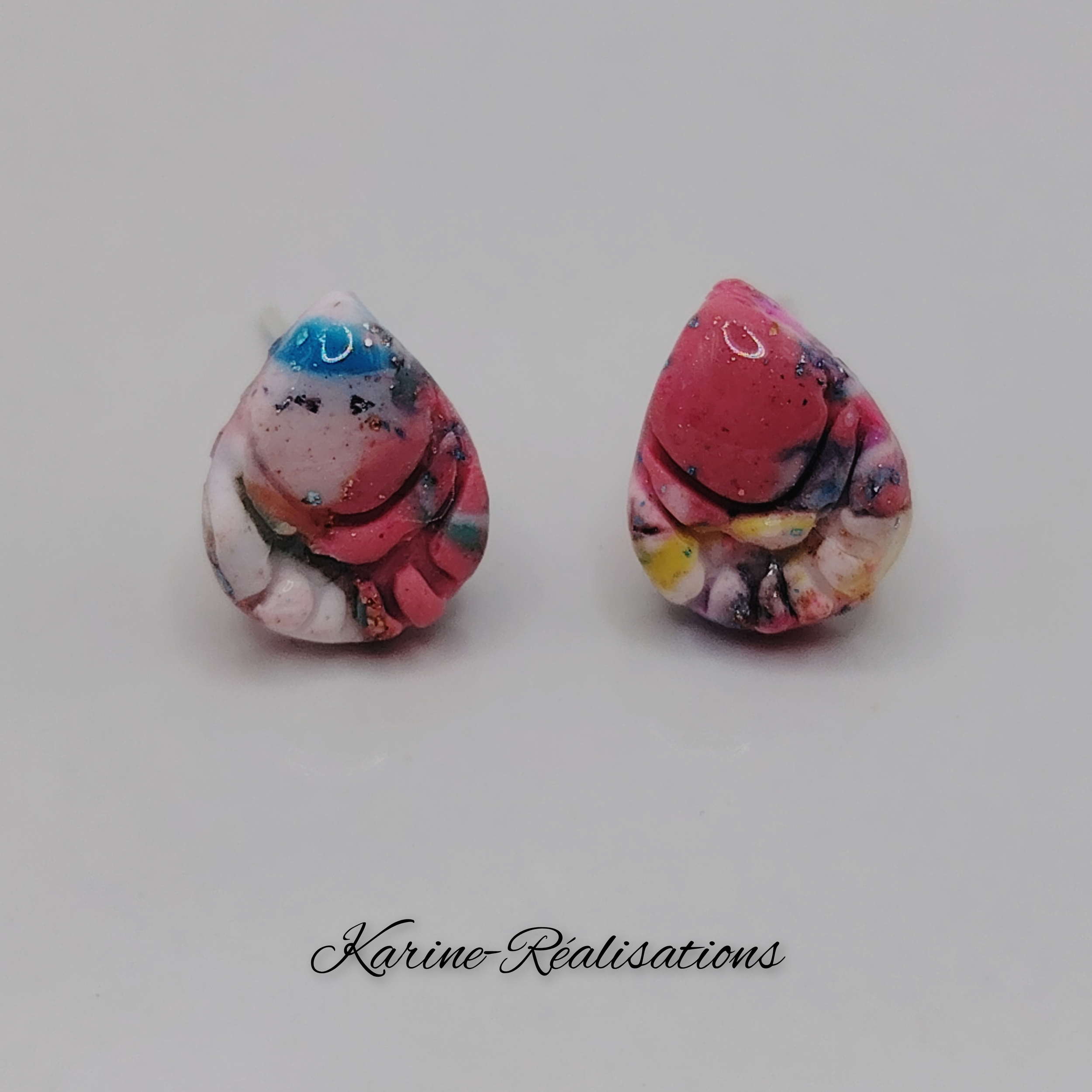 boucles-oreilles-puces-gouttes-pate-polymere-resine-multicolore-fait-main