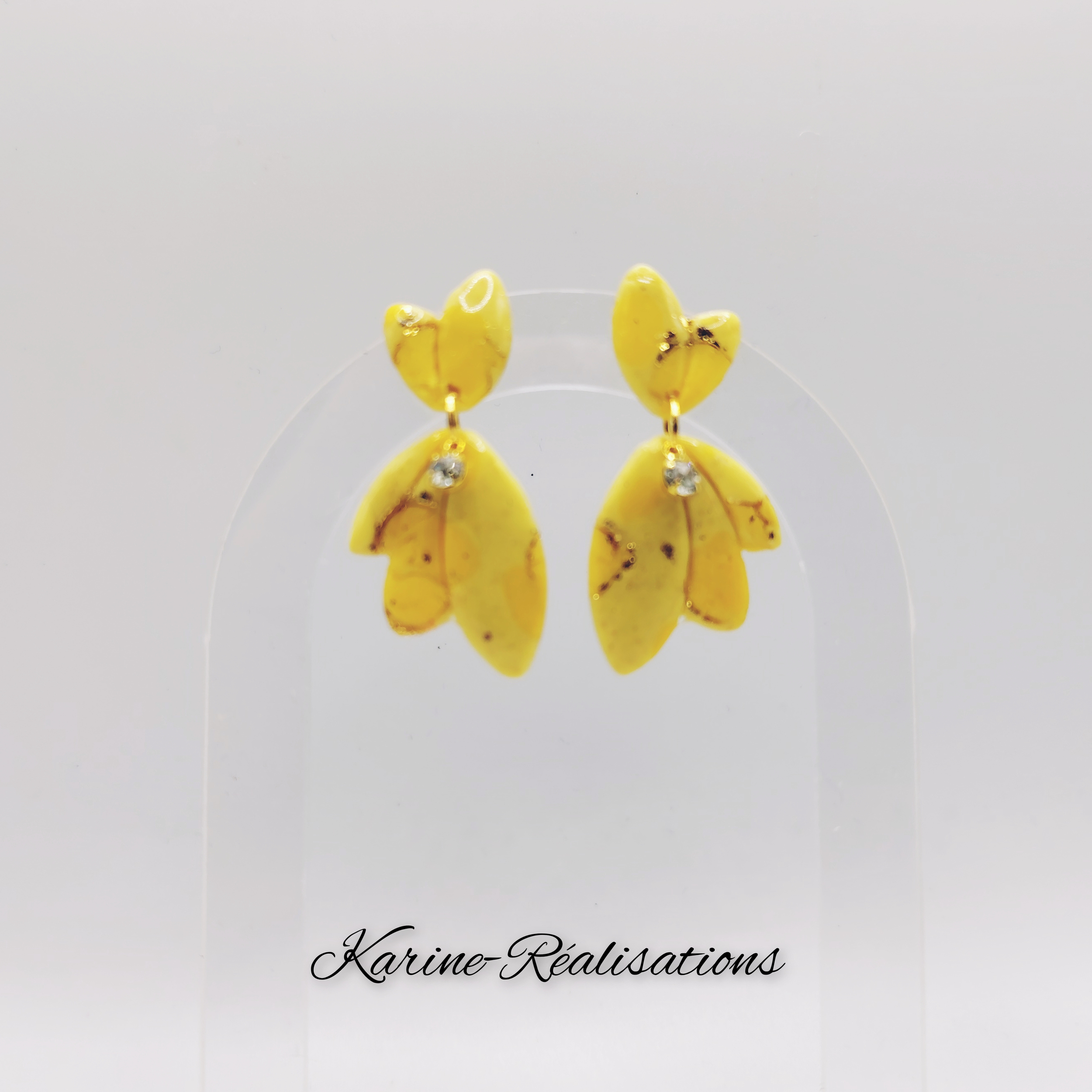 Boucles-oreilles-feuilles-jaune-ambre-strass