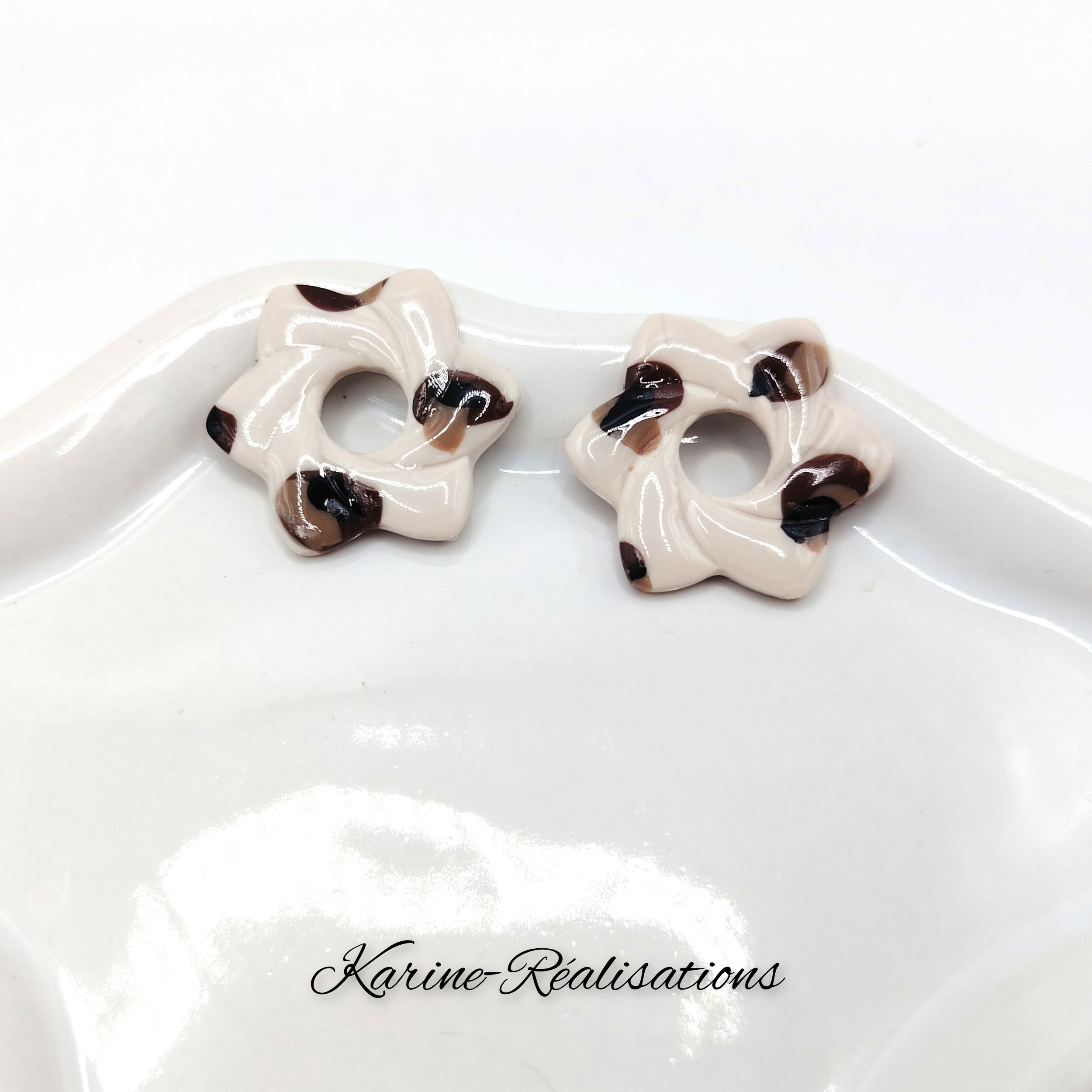 pampilles-fleurs-leopard-sauvage-creme.jpg