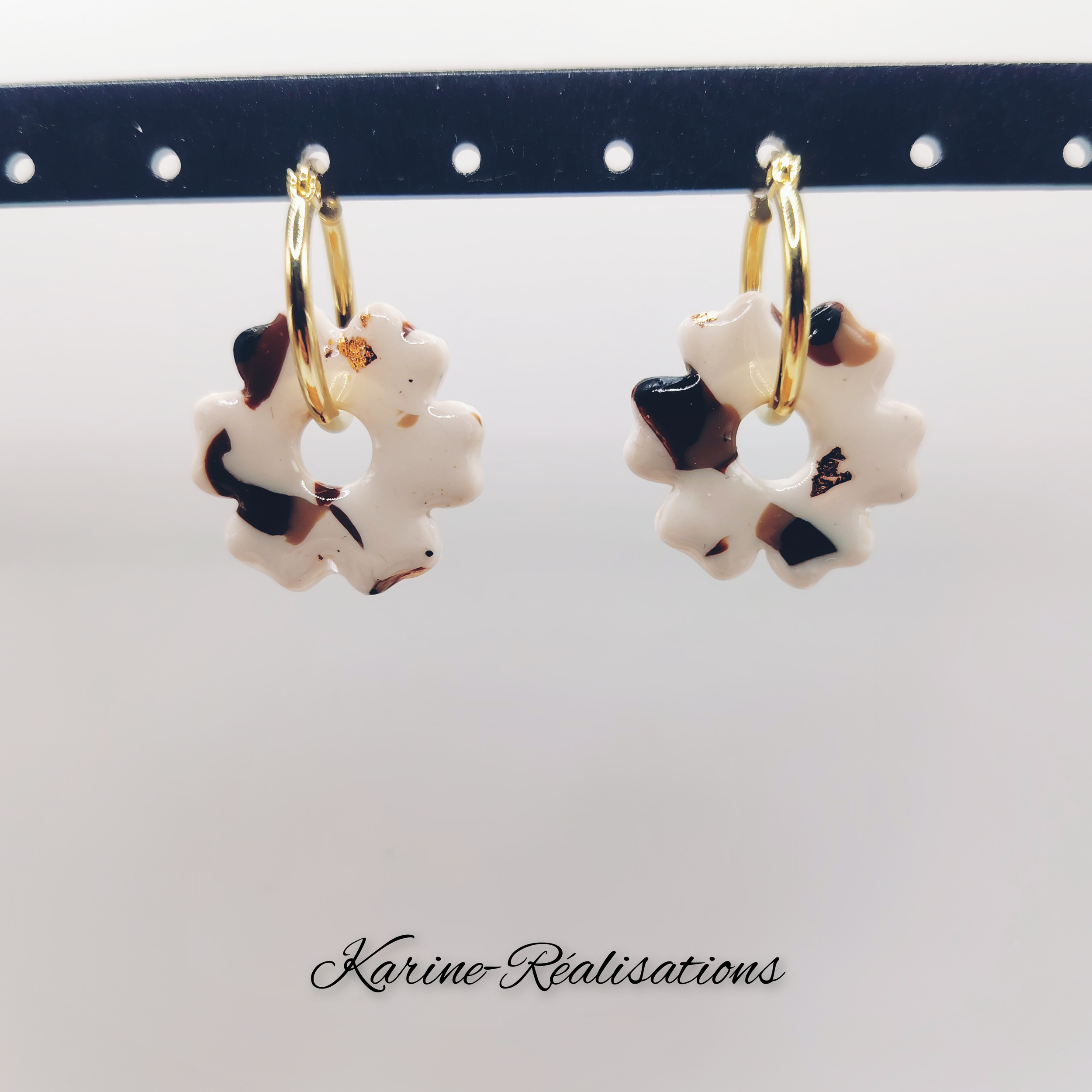 pampilles-fleurs-leopard-arrondies-creme1.jpg