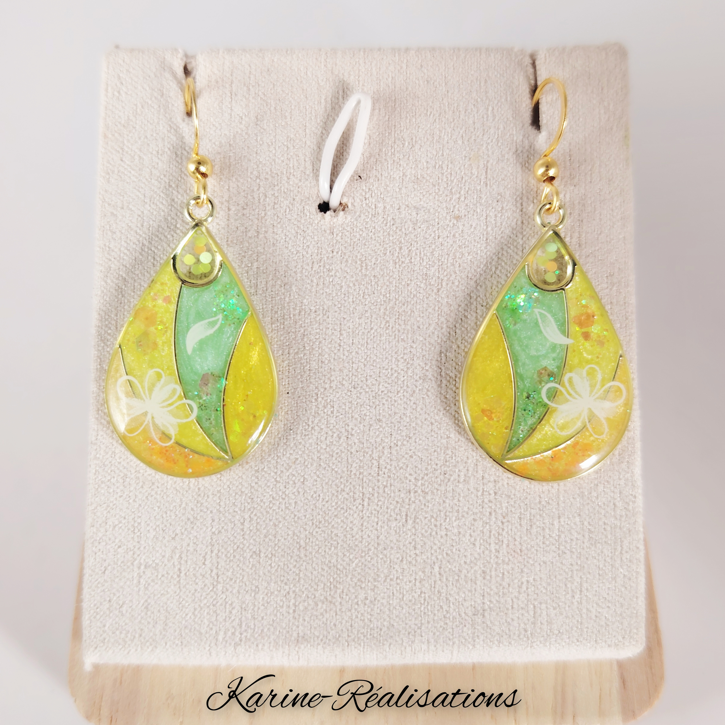 Boucles doreilles artisanales Éclat Printanier - Gouttes Résine Jaune et Vert