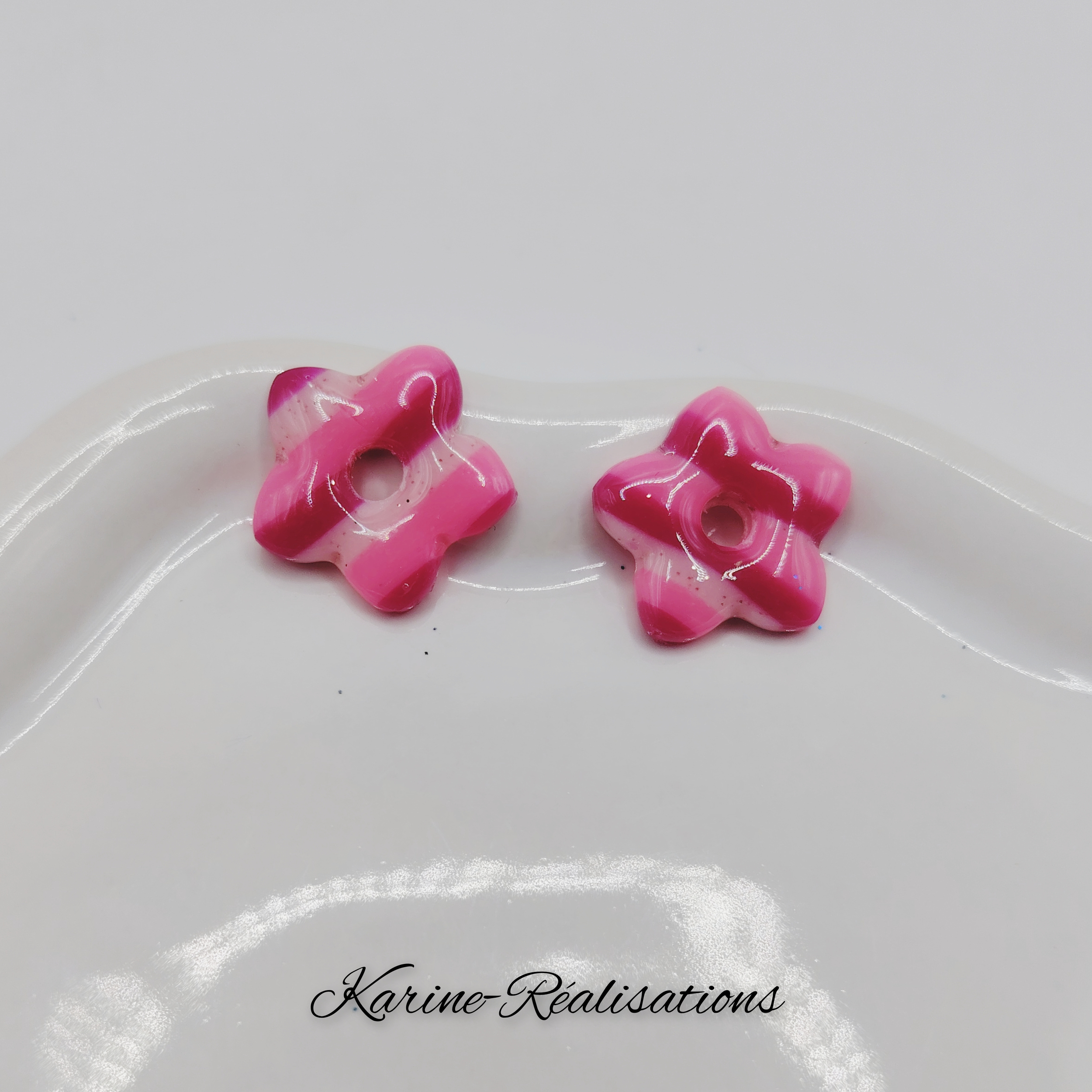 Pampilles Pink Stripes – Fleurs à Rayures Graphiques Rose et Fuchsia
