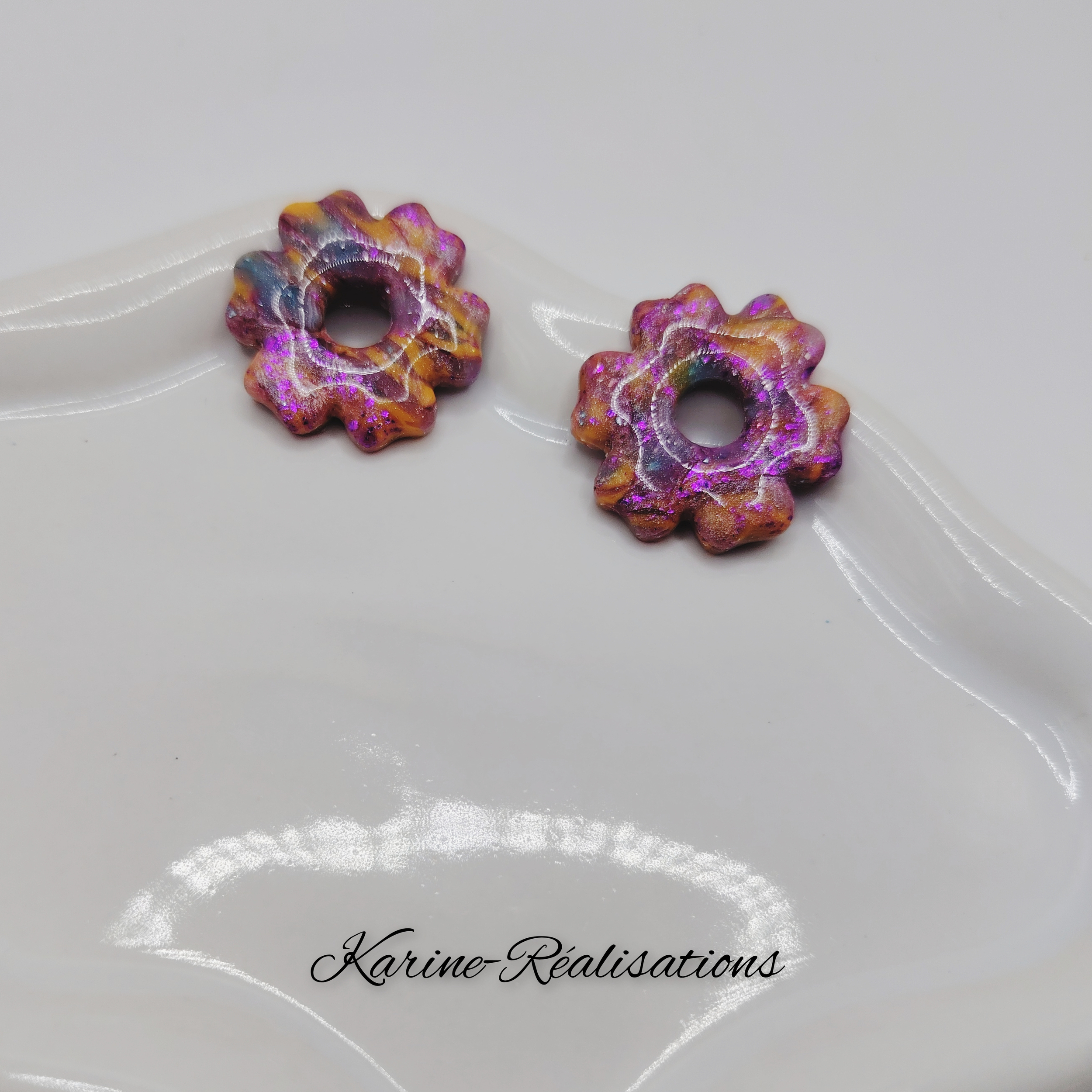 Pampilles Marguerites Stellaires – Rayures Multicolores et Paillettes Fuchsia