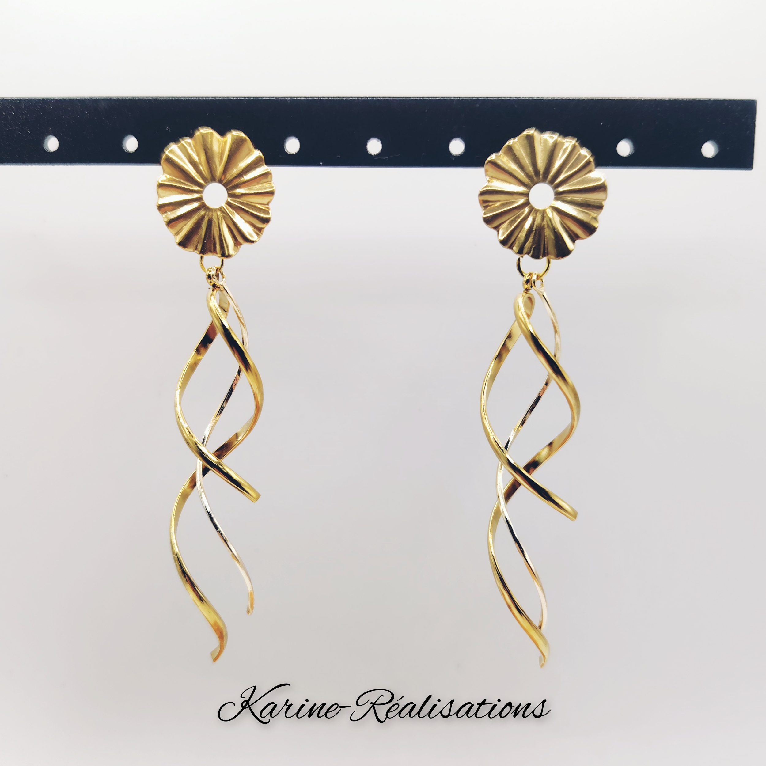 Boucles Spirales Dorées - Éclat Solaire