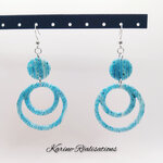 Boucles-oreilles-geometriques-cercles-bleu-graphique