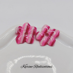 Pampilles Fleur de Sucre – Rayures Graphiques Rose et Fuchsia